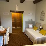 Le Couvent De Jouels Sauveterre-de-Rouergue