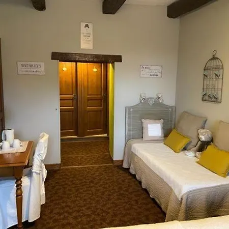 Le Couvent De Jouels Sauveterre-de-Rouergue