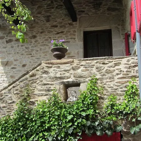 Le Couvent De Jouels Sauveterre-de-Rouergue