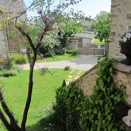 Le Couvent De Jouels Sauveterre-de-Rouergue