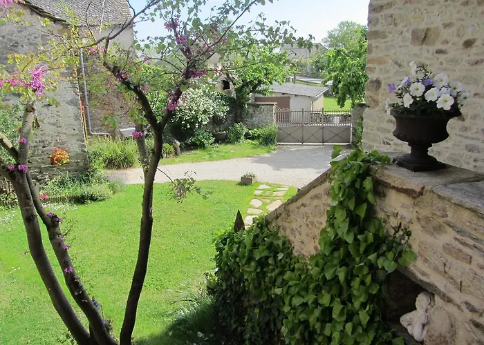 Le Couvent De Jouels Sauveterre-de-Rouergue